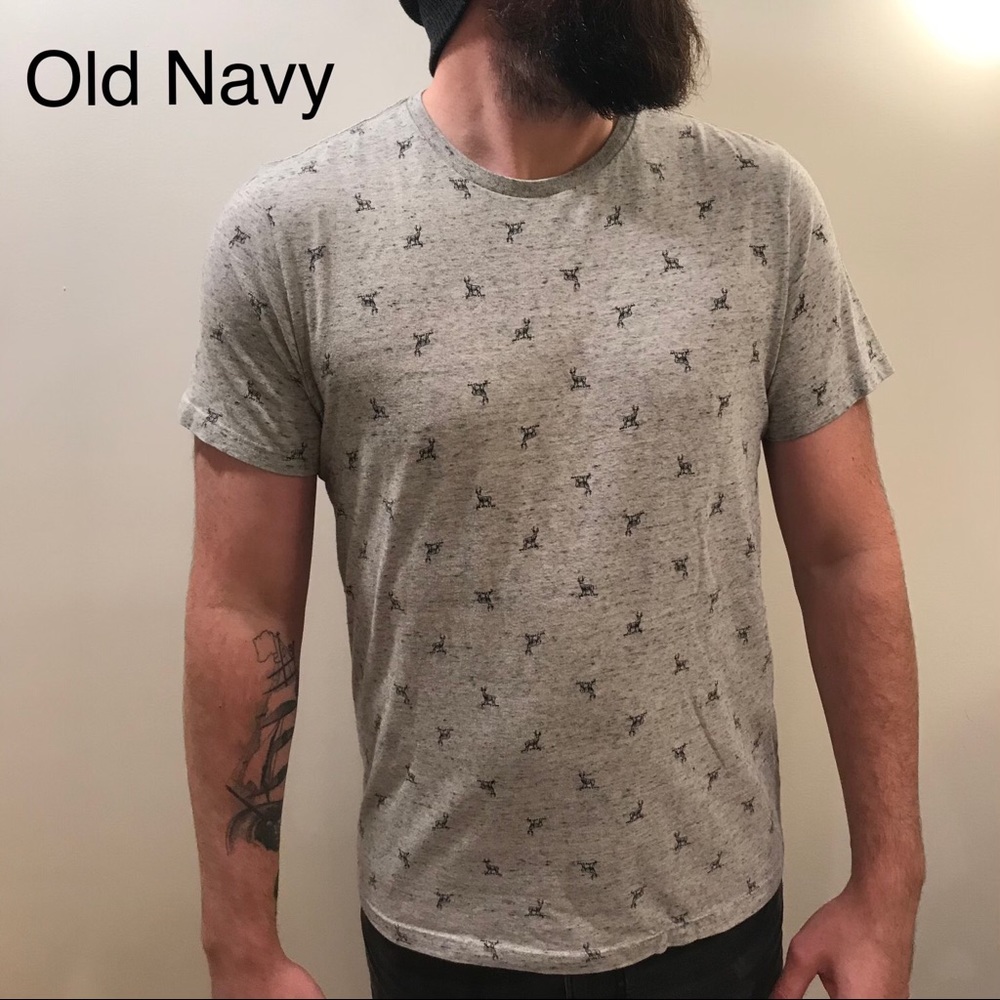 Soft Old Navy Bucks graphic T-shirt